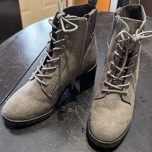 Market & Spruce Gray Lace Up Boots